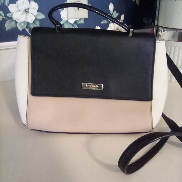 Kate Spade Satchel - Picture 3 of 12